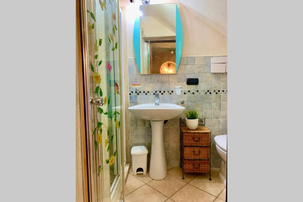 Ferienwohnung La Grotta - Casa Con Grotta Sotterranea Monterubbiano Exterior foto
